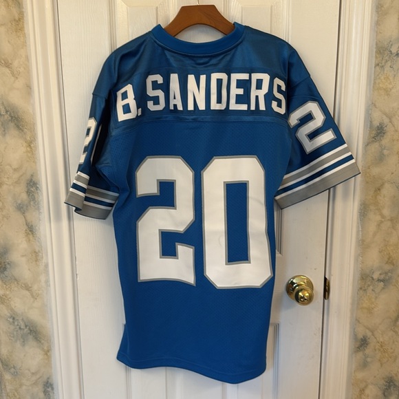 Barry Sanders, limited edition Mitchell and Ness 60th anniversary Lions jersey - Picture 9 of 12